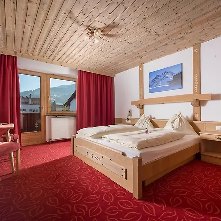 Familienhotel Central 3*
