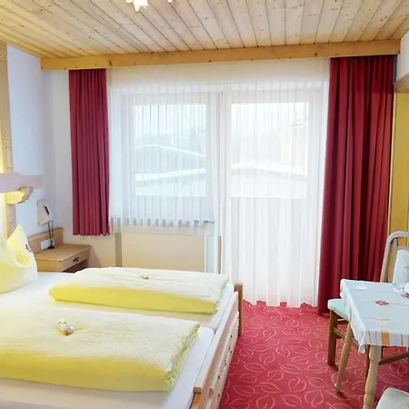 Familienhotel Central 3*